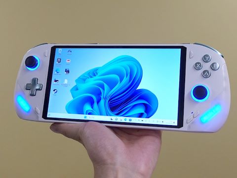 最高性能を謳うポータブルゲーミングPC「ONEXFLY」発表、高級感溢れる