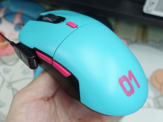 初音ミク×Thermaltakeコラボのゲーミングマウス/マウスパッドが発売