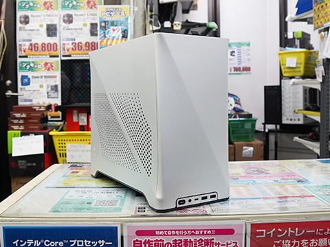 Fractal Designの高冷却ミニPCケース「Era 2」が発売、本体カラーの