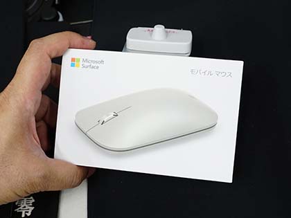 タイプ カバーとお揃いの色が選べる「Surface モバイル マウス」が発売