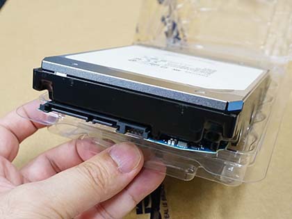 ヘリウム充填の東芝製12TB HDD「MN07ACA12T」が登場、NAS向け - AKIBA