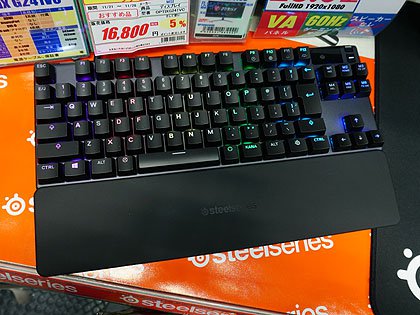 有機ELディスプレイ搭載のSteelSeries製キーボード「Apex 7」が発売