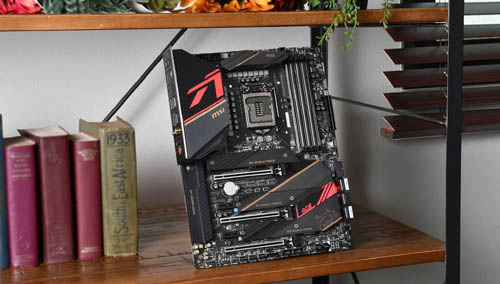 Z490マザーは電源回路とインターフェースで選べ！Core i9-10900KとMSI