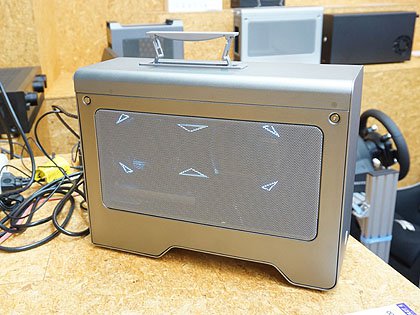 ノートPCでハイエンドビデオカードが利用できる「AKiTiO Node Titan