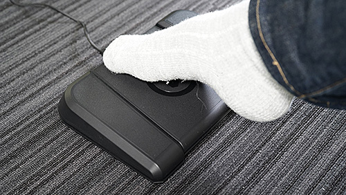 フットペダルで一人で配信がもっと楽に、「Elgato Stream Deck Pedal