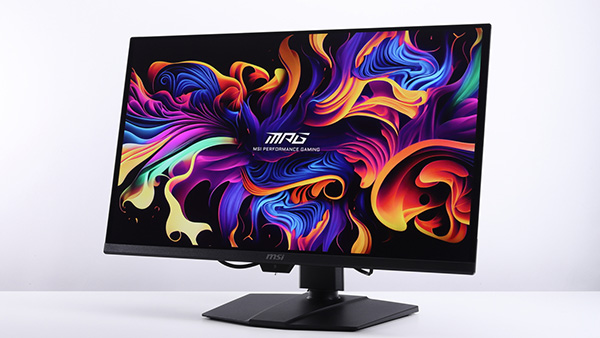 500Hzの超高速有機ELかつ最新のパネル劣化防止機能付き、26.5型/WQHDの