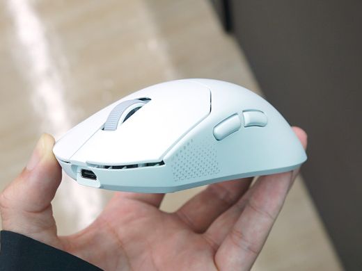 CORSAIRの超軽量ゲーミングマウス「SABRE v2 PRO」が登場、わずか36g