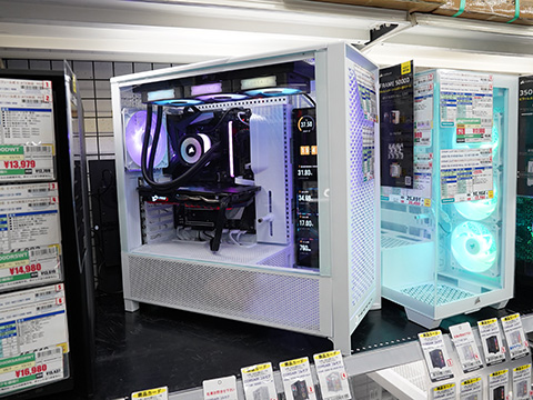 CORSAIR「XENEON EDGE 14.5 LCD Touchscreen」の動作デモがTSUKUMOで