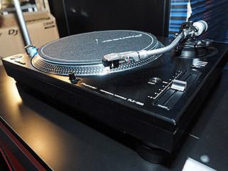 パイオニア、30年ぶりのアナログターンテーブル。DJ用「PLX-1000
