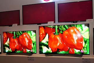 LG、「UF9500」など4K液晶TV 3シリーズ。色の再現向上/webOS 2.0搭載