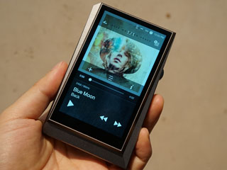 Astell&Kern新スタンダード機「AK320」は12月18日発売で約25万円