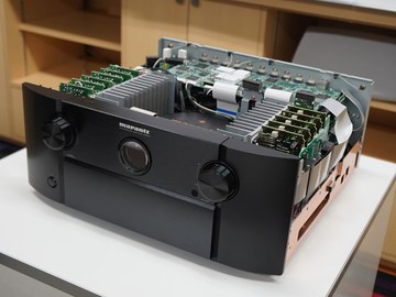 マランツ、Auro-3D対応の11ch AVアンプ「SR8012」。SHARCプロセッサ4基