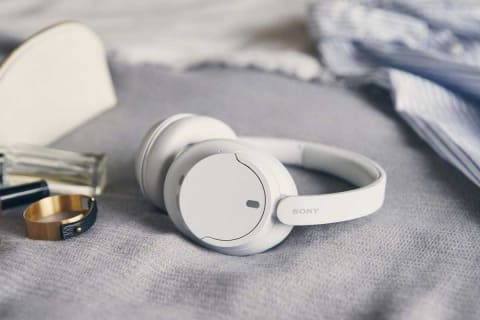 ソニー史上最軽量のNCヘッドフォン。1000Xシリーズと同じプロセッサ