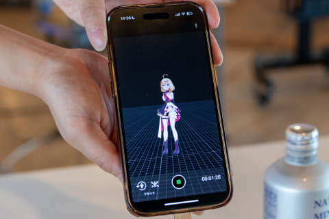 ソニーmocopiに“ベータ機能”。太ももにセンサー装着で下半身