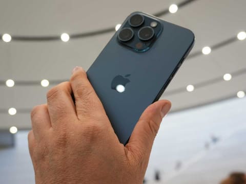 西田宗千佳のRandomTracking】ついにUSB-Cへ。iPhone 15・15 Proを実機