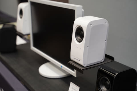 クリプトン新小型スピーカーから、新世代D-ILAプロジェクタ。ESOTERIC