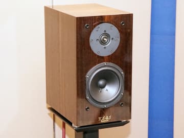 クリプトンのロングセラースピーカーが進化。ペア28万円「KX-1.5