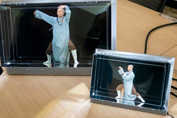 ポケットに立体画像。ポータブル“ホログラフィック”ディスプレイ