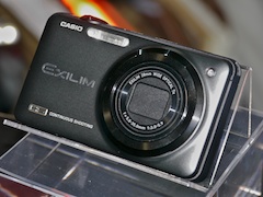 カシオ、発表会で「HDRアート」「ハイブリッドGPS」をアピール