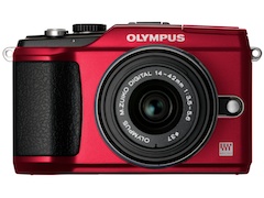 オリンパス、3型液晶モニター搭載の「ペンライトE-PL2」を国内発表