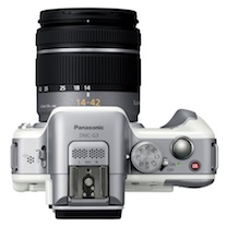 パナソニック、EVF搭載で最小最軽量の「LUMIX DMC-G3」 - デジカメ