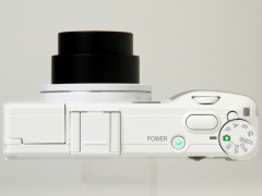 写真で見る写真で見るリコーGR DIGITAL IVホワイトエディション