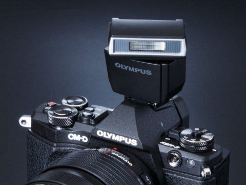 新製品レビュー：OLYMPUS OM-D E-M5 Mark II（外観・機能編