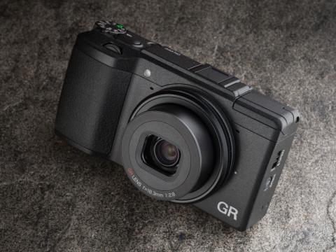 デジタルカメラ RICOH GR2 オールド&ニュー「名機のアルバム」：リコー