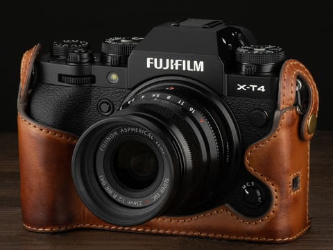 KAZA、FUJIFILM X-T4専用のレザーケース - デジカメ Watch