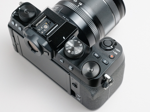 新製品レビュー：FUJIFILM X-S10 - デジカメ Watch