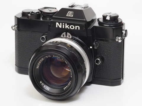 赤城耕一の「アカギカメラ」 第28回：ニコン Z fcがまだ届かないので