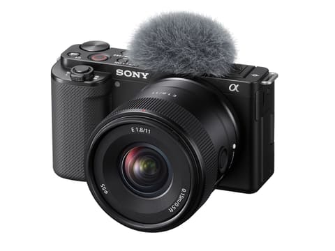 ソニー、約181gのAPS-C超広角「E 11mm F1.8」。7万円 - デジカメ Watch