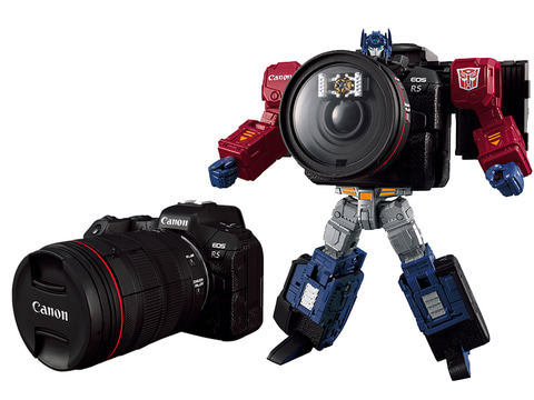 キヤノンEOS R5がロボットに変形。タカラトミー「トランスフォーマー
