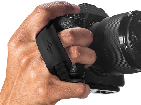 Peak Design、フィンガーループ式のハンドストラップ「マイクロ