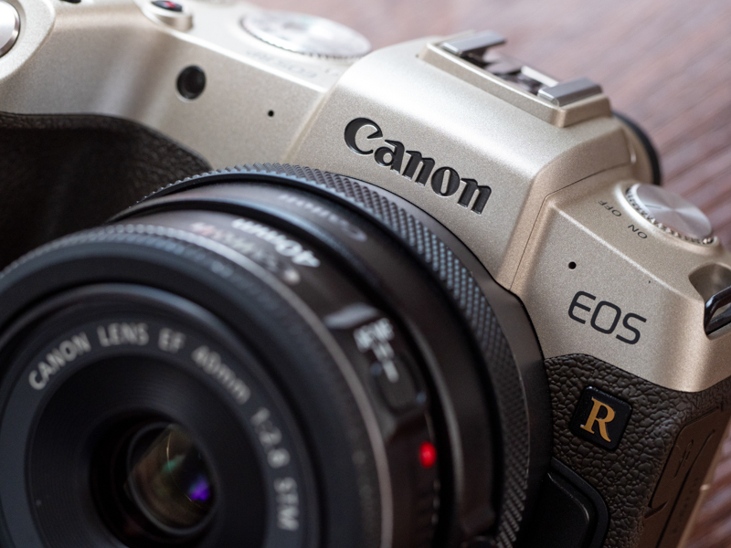 赤城耕一の「アカギカメラ」 第104回：仕事のためのサブカメラを買おう