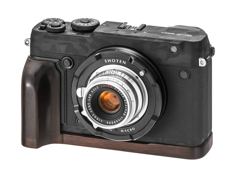 ライカM→富士フイルムGFX用のマウントアダプター。ヘリコイドで撮影