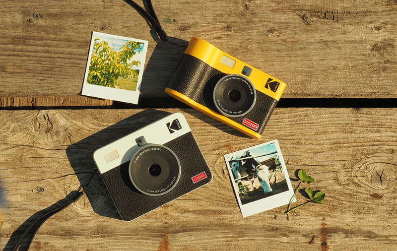 Kodakイエローが映えるプリンター内蔵のデジカメ - デジカメ Watch