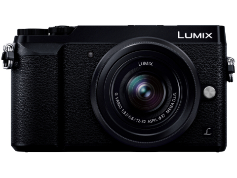 パナソニック、チルト式ファインダー搭載のミラーレスカメラ「LUMIX