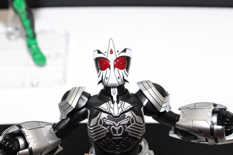 S.H.Figuarts（真骨彫製法） 仮面ライダーオーズ」のコンボが勢揃い