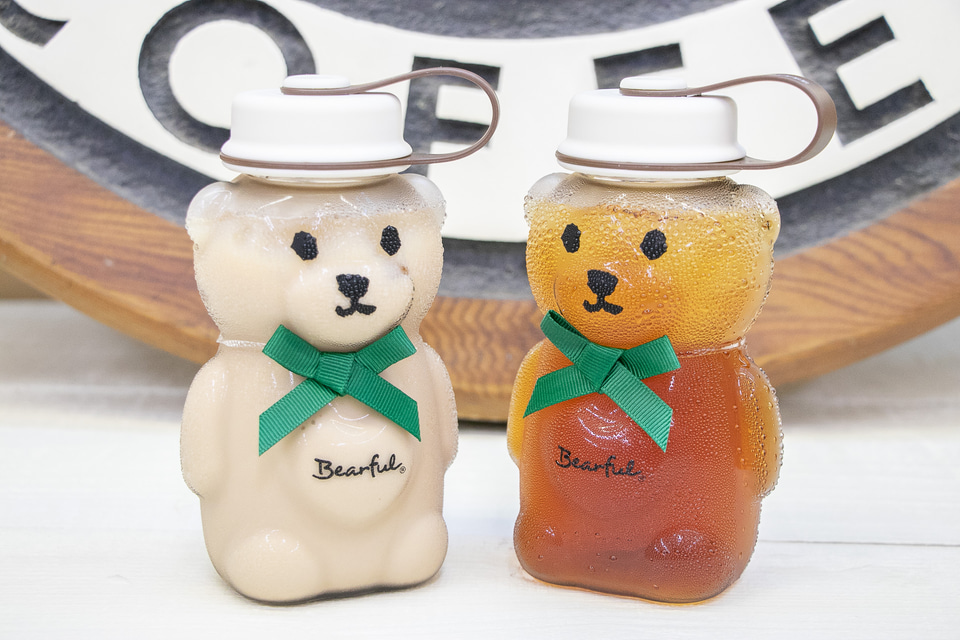 27周年「タリーズ ベアフル ハグミーボトル」がかわいい！ 大人気だっ