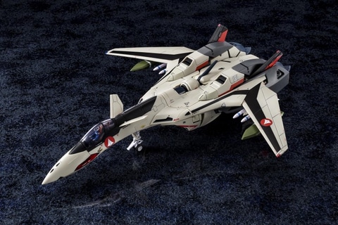 アルカディアの完全変形シリーズ「YF-19 エクスカリバー」にマーキング