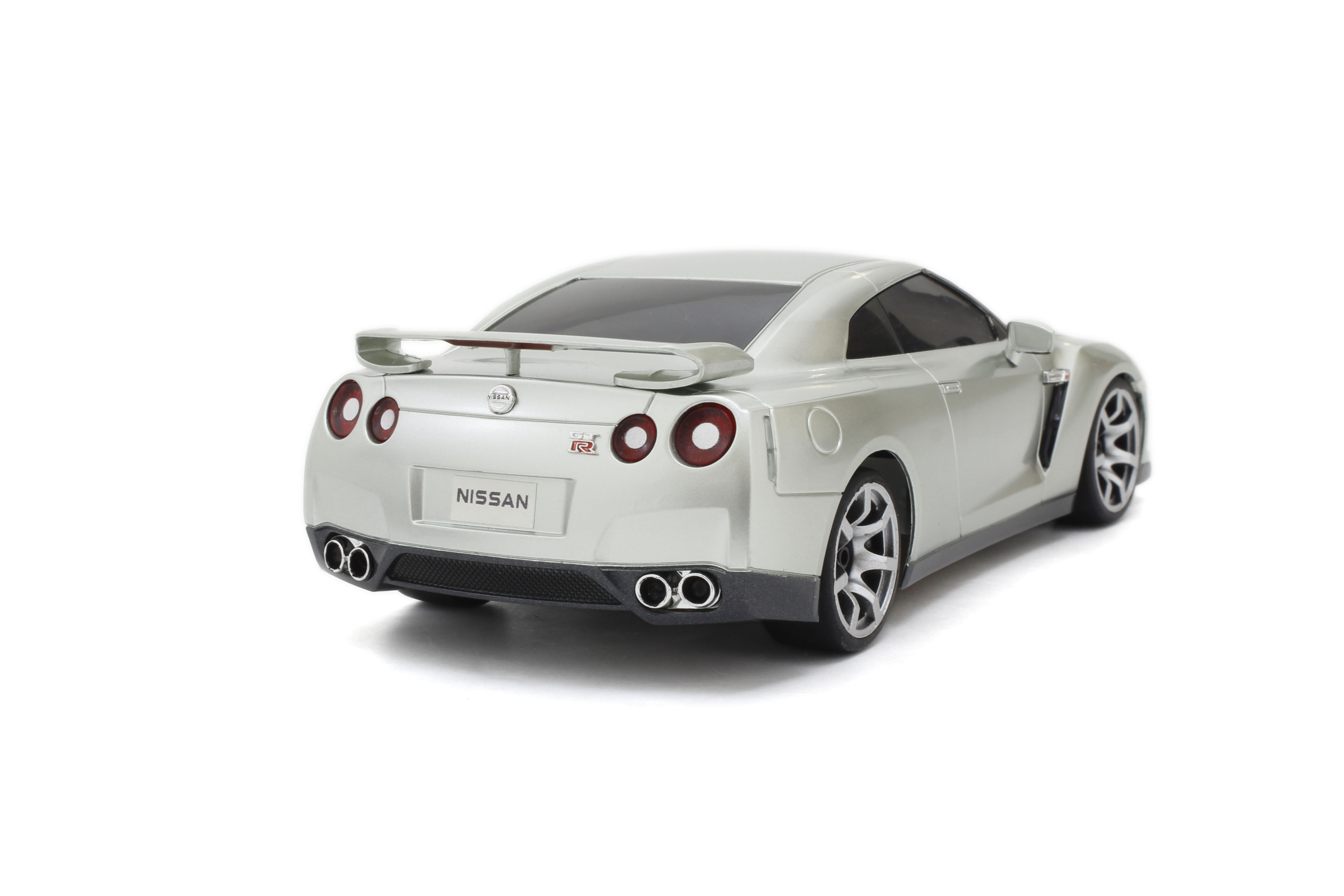 京商エッグより「軽トラ スバルサンバー（6代目）&日産 GT-R（R35