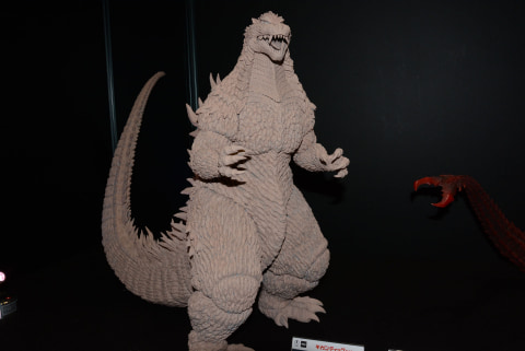特別企画】開発者が語る全高50cmの「ゴジラ(2002)」。ガレキを商品化