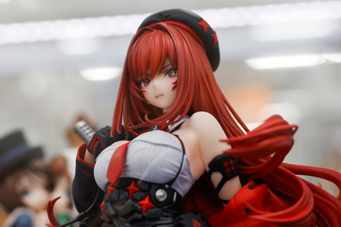 特別企画】クールな姿に惚れ惚れする！「勝利の女神：NIKKE ラピ