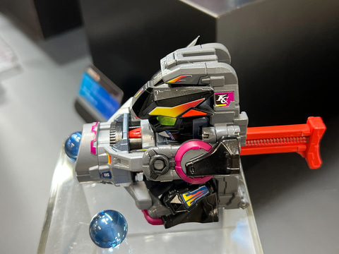 レガシーソウル「ミクロマン」、「スーパービーダマン」新作が展示