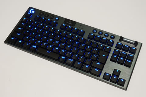 ワイヤレス・薄型・省スペースな「ロジクール G913 TKL」を買った