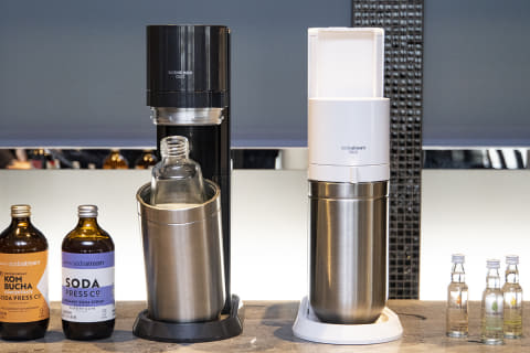 ソーダストリーム、ガラス製カラフェで炭酸水が作れる「DUO