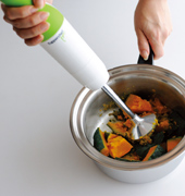 日本タッパーウェア、1台5役のハンディフードプロセッサー - 家電 Watch