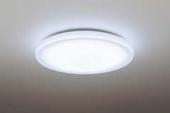 パナソニック、スピーカー搭載LEDシーリングライトで実現する、新しい