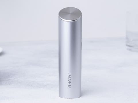 1秒に300万回の超音波振動、美容液の浸透を高めるSALONIA美顔器 - 家電